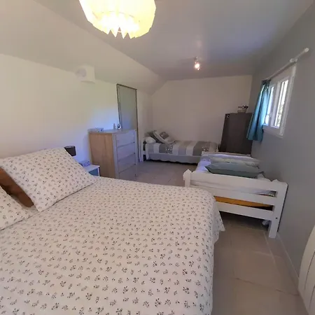 Ty Daou Gwez Bed & Breakfast Irodouer
